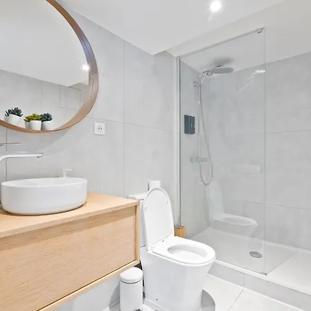 Luxurious Mezzanine Quartier Tour Eiffel Apartment *