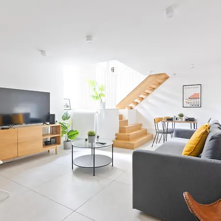 Luxurious Mezzanine Quartier Tour Eiffel Paris